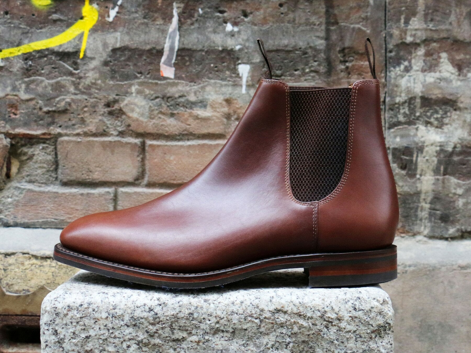 Loake chelsea boots brown best sale